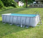 Summer Waves Frame Pool Komplettset | Rechteckig 549x274x132 cm Grau | Aufstellpool Set | Gartenpool & Schwimmbecken inkl. Sandfilterpumpe, Bodenvlies, Abdeckplane & Einstiegsleiter