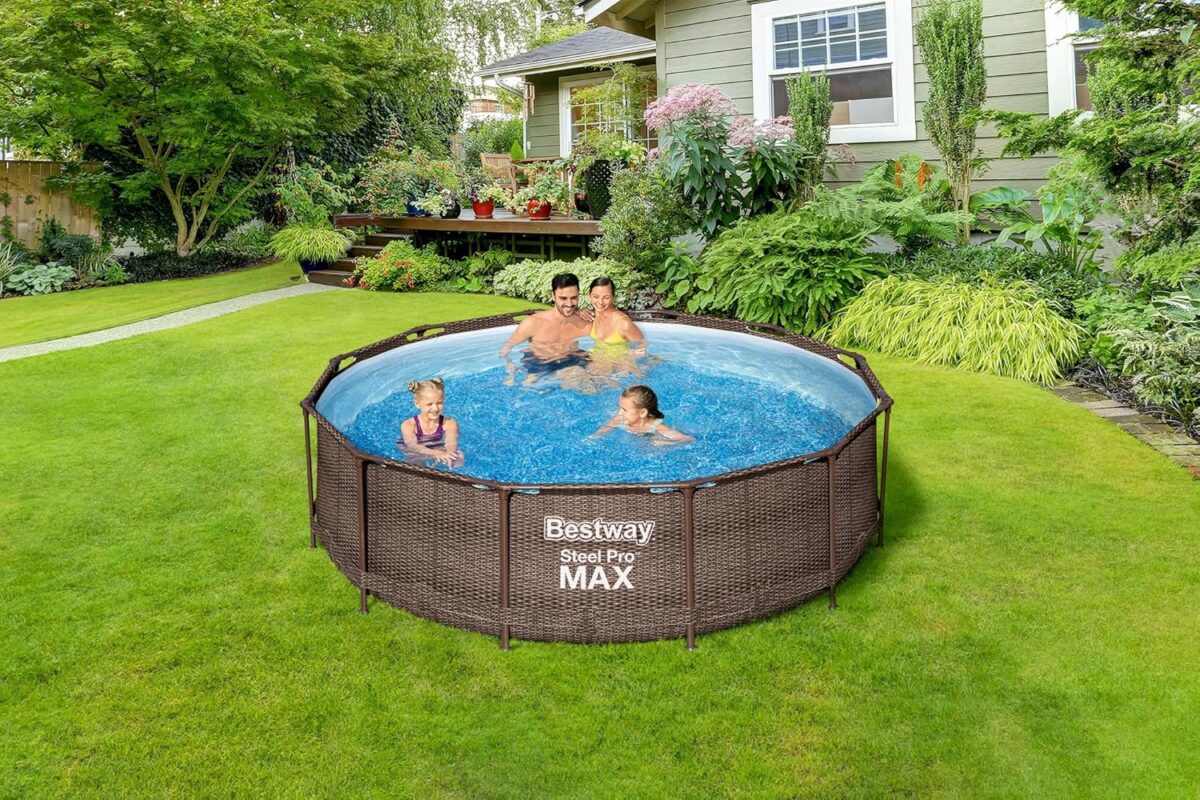 Bestway 56709-GS18 Steel Pro Max Stahlrahmenpool-Set mit Filterpumpe und Zubehör, 9150 L, blau, 366 x 366 x 100 cm